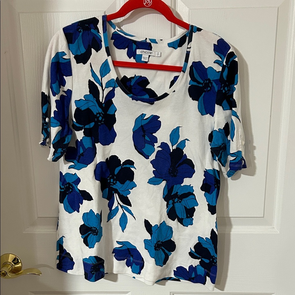 Chico's White and Blue Floral Short Sleeve Top
